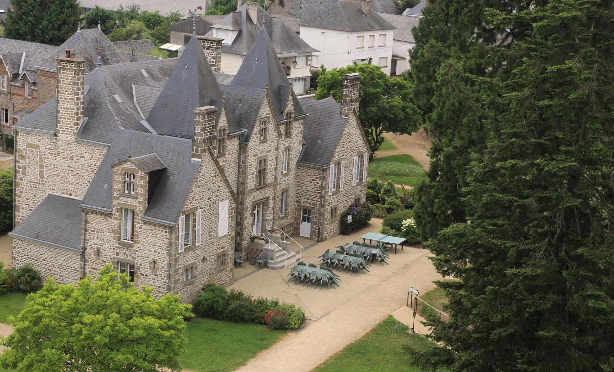 Chateau Du Bourg Saint-Denis-de-Gastines Εξωτερικό φωτογραφία